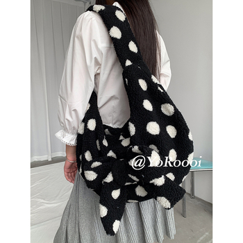 Tote torba od vunenog pliša, unisex stil, uspravni kvadratni oblik, otvoreni vrh, unutarnja džep s zatvaračem