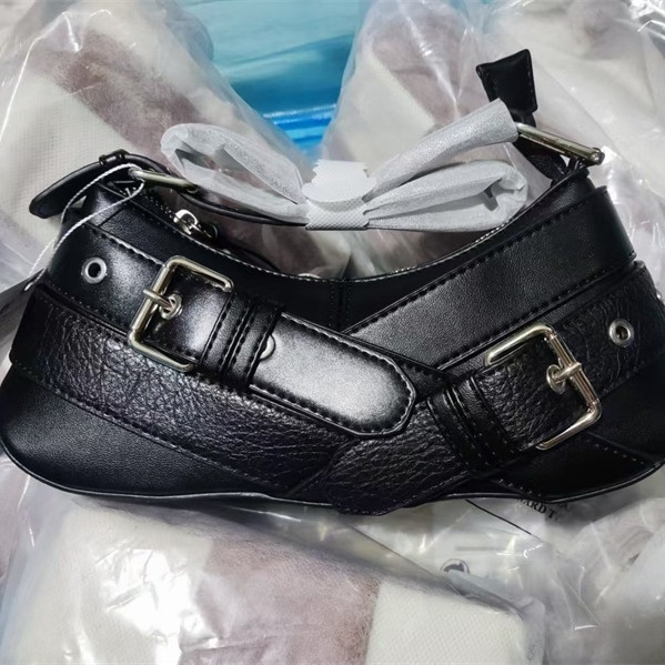 Torba za pazuh s ukrasom pojasa, retro stil, PU koža, vodoravni kvadratni oblik, zatvarač