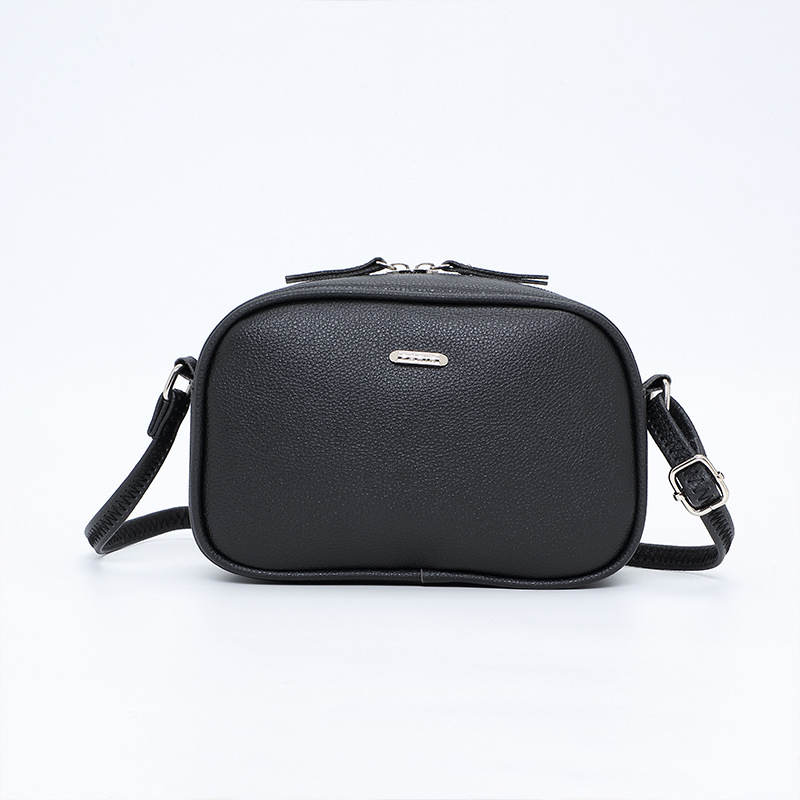 Ženska crossbody torba, PVC, kružnog oblika, zatvarač, najlon podstava, džep za mobitel