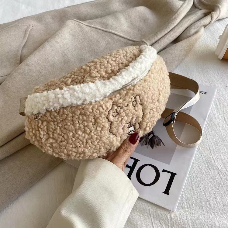 Pliš Crossbody torba – japanski stil crtić, ulični trend, vodoravni kvadratni oblik, zatvarač, poliester podstava