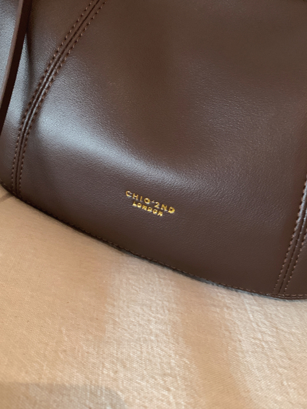 PU anyagú derék taska, félhold alakú, dumpling-forma, cipzáras nyitás, poliészter bélés