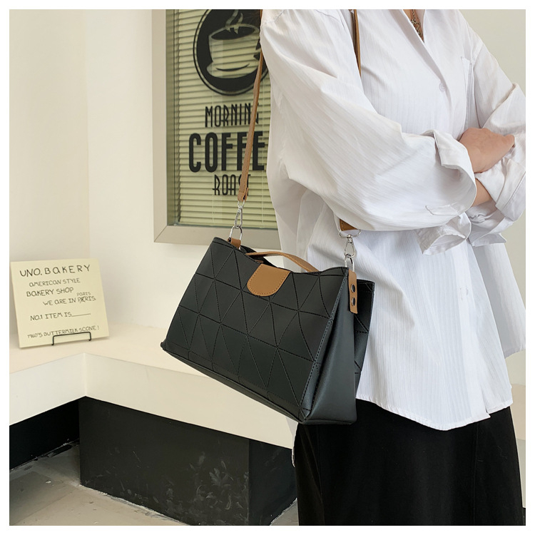 Korejski stil PU kožna torba preko ramena, crossbody, horizontalni kvadratni oblik, zatvarač