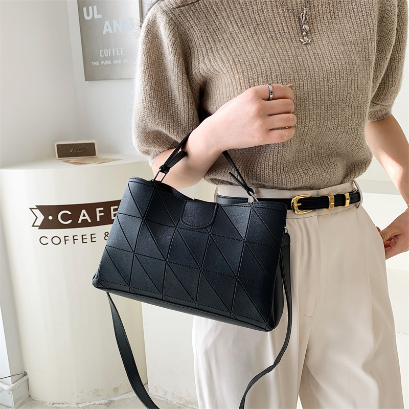 Korejski stil PU kožna torba preko ramena, crossbody, horizontalni kvadratni oblik, zatvarač