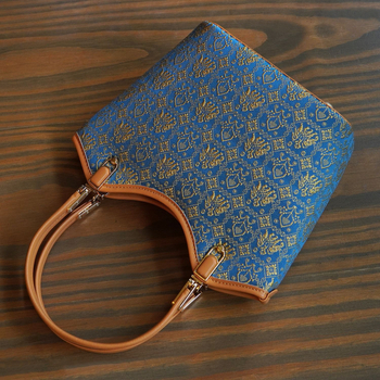 Torba Tote s književno-nacionalnim stilom, tkanina, vodoravni kvadratni oblik, zatvarač, poliesterska podstava