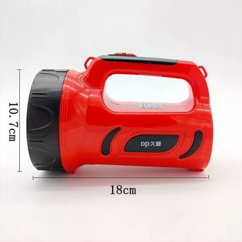 Презареждащ се LED прожектор с 3W LED, батерия 1300 mAh, ръчно задвижване и обхват 50–100 м