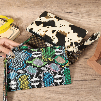 PU materiāla makiņa uz rokas ar rāvējslēdzēju, horizontāla kvadrātforma, PU iekšējā odere, trīsdimensiju ārējais izskats