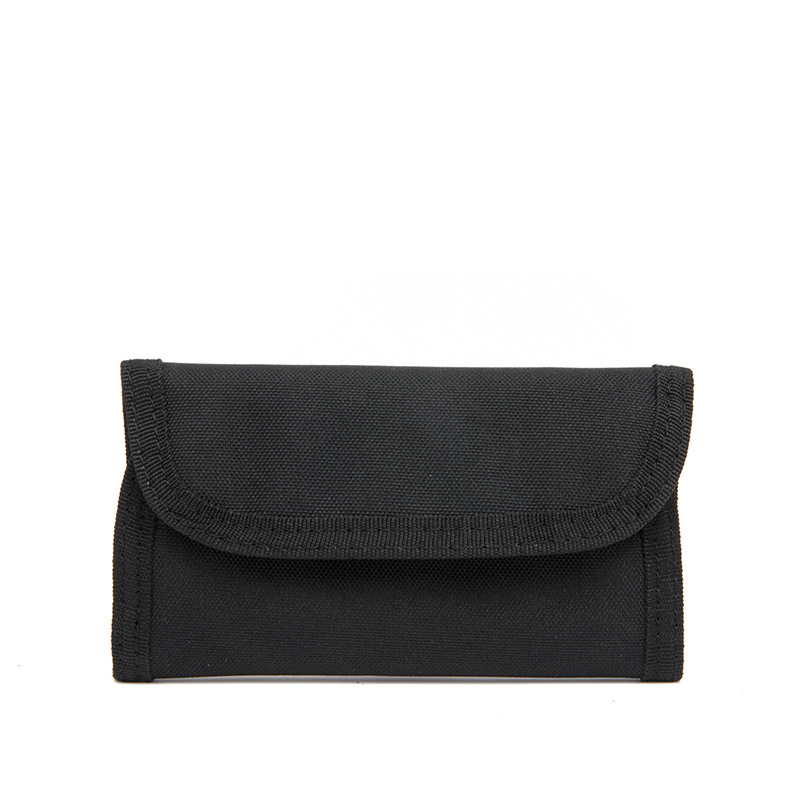 Välitaktikaline rahakott kolmekordsete kaartide sektsioonide, võtme konksu ja ID hoidiku ning polüester