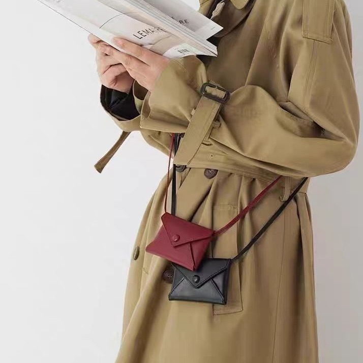 Crossbody torbica za struk, PU materijal, mala kvadratna torbica, vertikalni kvadratni oblik, magnetska kopča, unutarnja džep s zatvaračem, poliester podstava