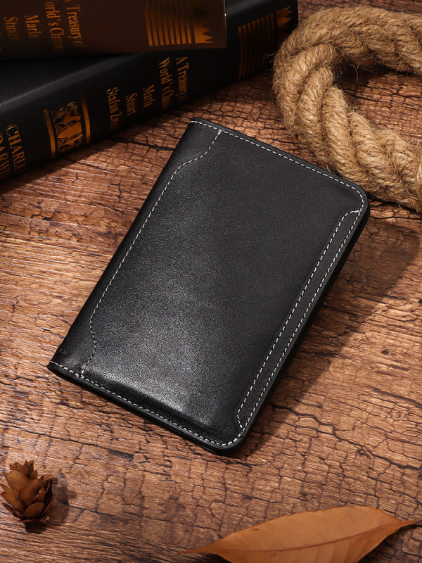 Kožni etui za putovnicu – prava koža, gornji sloj bikove kože, 1 presav, poliester podstava