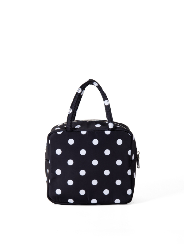 Punktēta kvadrātveida soma (Materiāls: neilons; Pārveide: horizontāla kvadrāta; Aizvērums: rāvējslēdzējs; Iekšpuse: poliestera pamatne; Iekšējais kabats ar rāvējslēdzēju un ID kabata; Plecu siksna: viena)