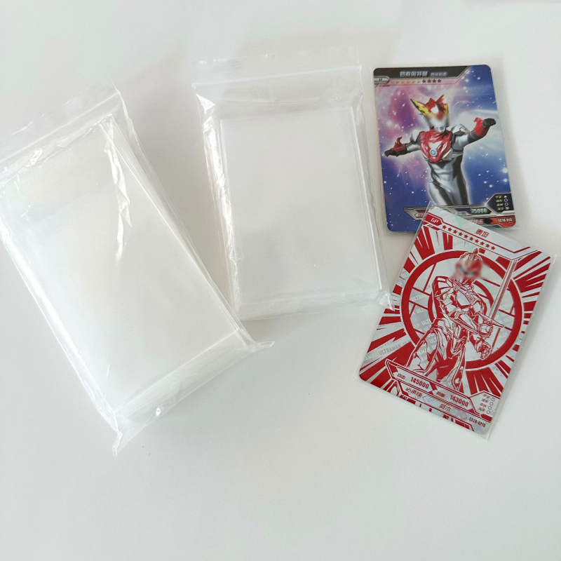 Калъф за карта – прозрачен пластмасов дизайн в корейски стил (Материал: пластмаса; Стил: корейски; Прозрачност: прозрачно)