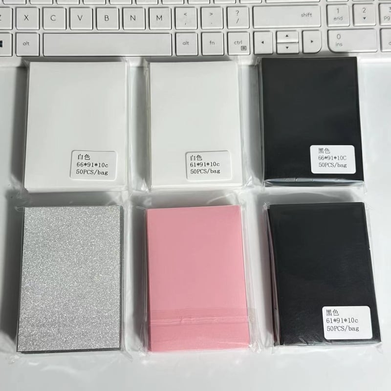 Калъф за карти — прозрачен пластмасов, Инс стил (Материал: пластмаса; Вид: калъф за карти; Стил: Инс стил)