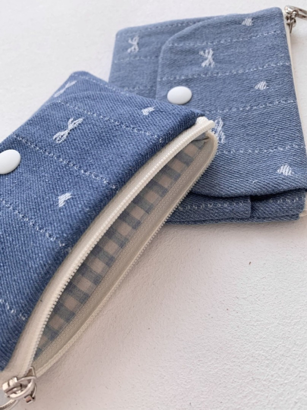 Portofel din denim cu model fundă – Unisex, pentru carduri/ID, căptușeală din poliester, primăvara 2025