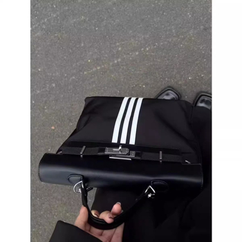 Ženski nylon ruksak — ultra lagan, gradski stil, kapacitet ispod 20 L, za svakodnevnu upotrebu