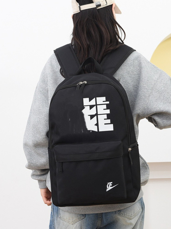 Rucsac din nylon pentru utilizare zilnică — ușor, cu imprimeu literă, capacitate 20-35L, căptușeală poliester, curea de umăr curbată