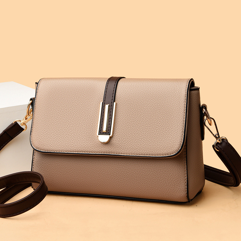 Ženska kvadratna crossbody torba — PU koža, mekana tekstura, zatvarač, poliester podstava, jedna naramenica