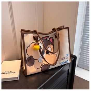 Geantă de umăr din pânză pentru femei, stil Tote • Material: pânză • Căptușeală: pânză • Închidere: lacăt • Sezon: toamna 2023