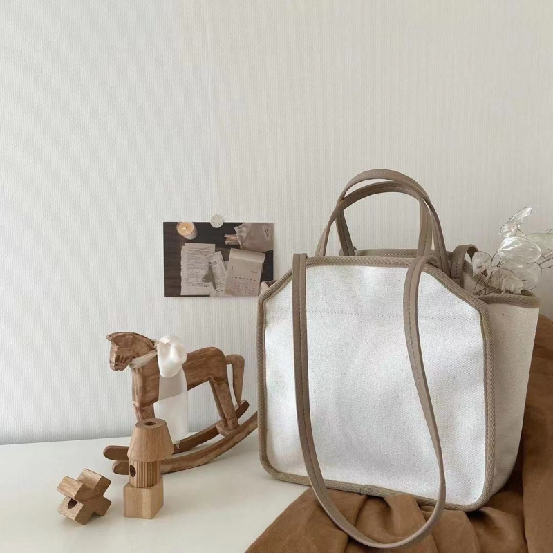 Torba za mame i bebe, višenamjenska, lagana (Materijal: Poliester; Podstava: Platno; Otvaranje: Poklopac; Mekanost: Meka; Brand: Elegant Style)