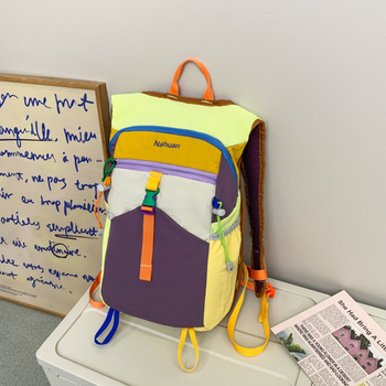 Νάιλον unisex σακίδιο με διαπνέον σχέδιο, επεκτάσιμη χωρητικότητα, καμπυλωτοί ιμάντες ώμου, γεωμετρικό μοτίβο (φθινόπωρο 2025) για μαθητές γυμνασίου