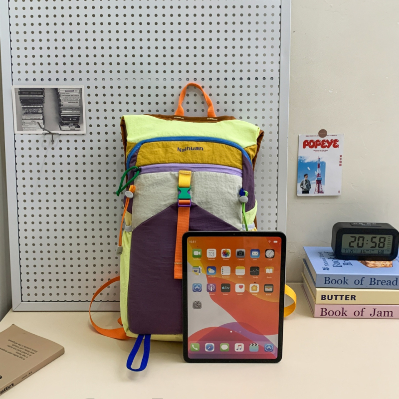 Νάιλον unisex σακίδιο με διαπνέον σχέδιο, επεκτάσιμη χωρητικότητα, καμπυλωτοί ιμάντες ώμου, γεωμετρικό μοτίβο (φθινόπωρο 2025) για μαθητές γυμνασίου