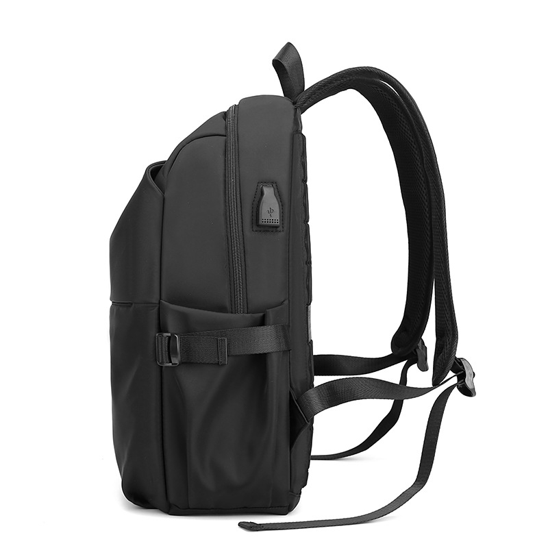 Unisex ruksak od Oxford tkanine, kapacitet 20-35L, naramenice s zračnim jastučićem za smanjenje opterećenja