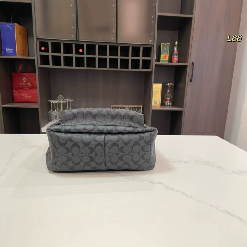 Poslovni ruksak od prave kože s natpisom slova C, kapacitet 20-35L, vodootporan.