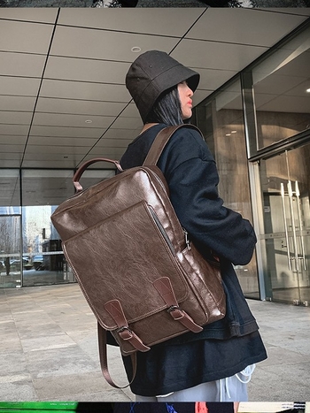 PU bőr hátizsák, uniszex, 20–35 L, 16 colos laptophoz