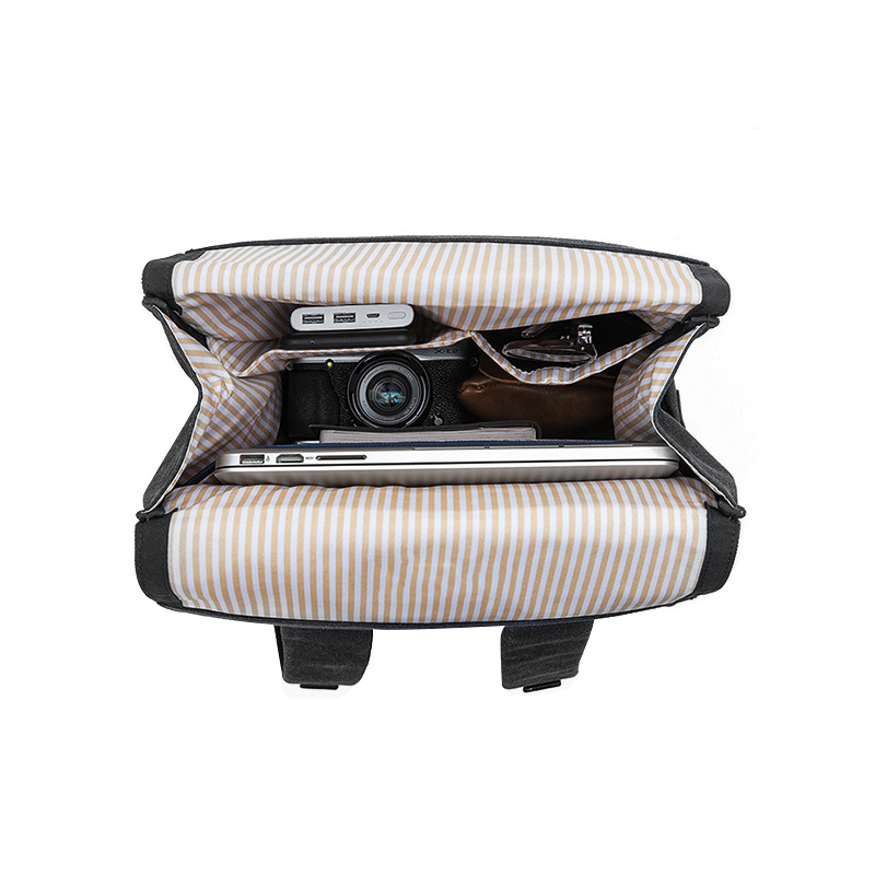 Rucsac din pânză Oxford, stil cruce, compatibil cu laptopul, capacitate sub 20 L, curele de umăr curbate, ideal pentru călătoriile de afaceri