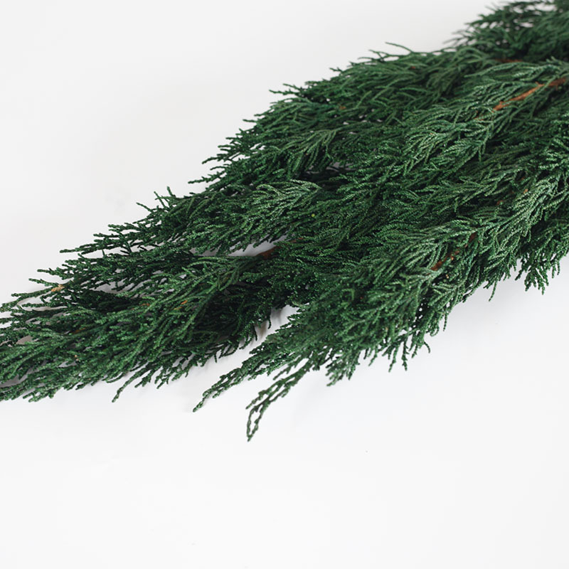 DIY комплект за ароматизирани свещи с бор и кипарис и сушени цветя – марка Flowers Still, готов за подарък