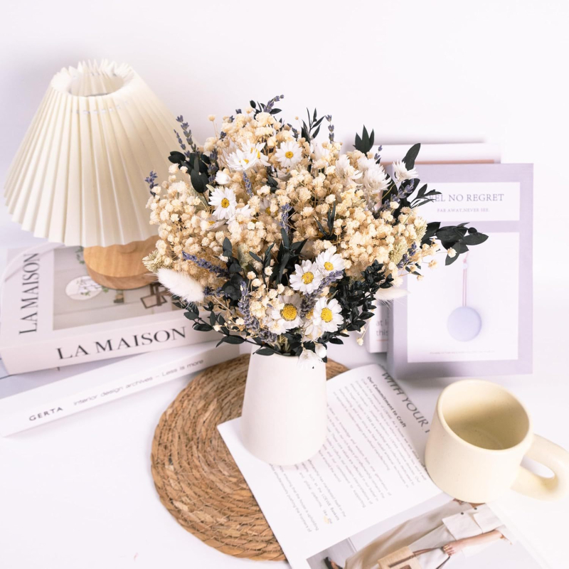 Ramuri de lavandă cu flori uscate conservate — Beautiful collection, flori uscate cu venele frunzelor