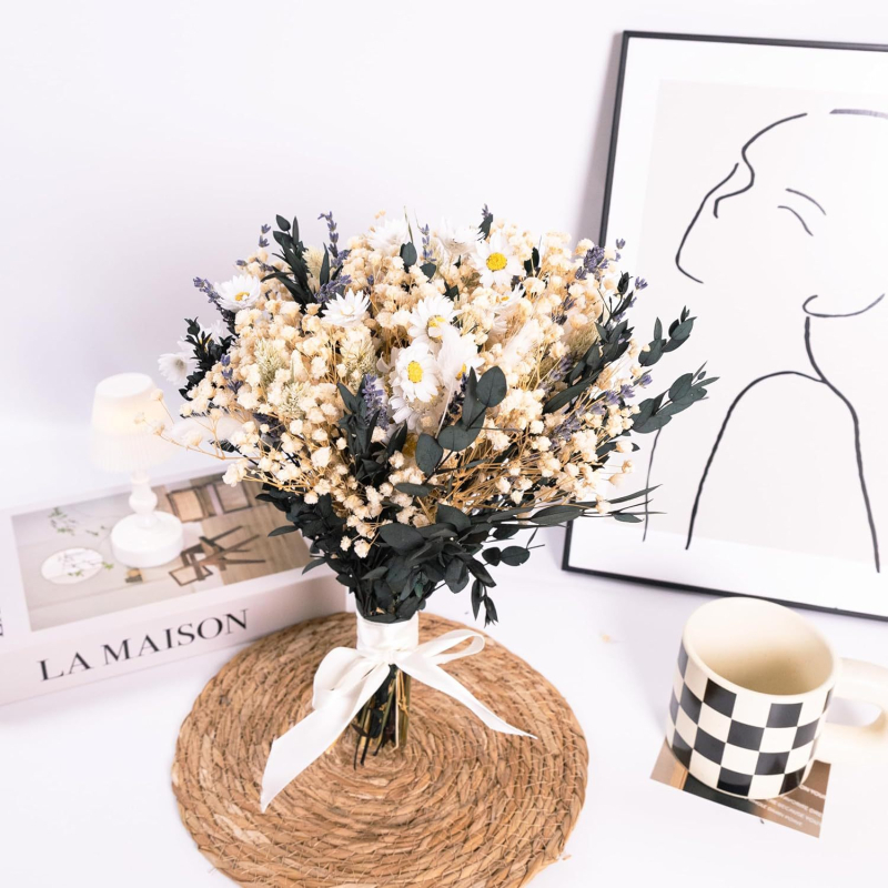 Ramuri de lavandă cu flori uscate conservate — Beautiful collection, flori uscate cu venele frunzelor