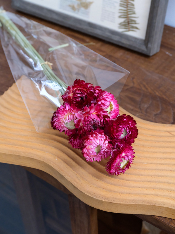 Virág: gabonaszálból készült krizantémok, természetes szárított virágcsokor Lime