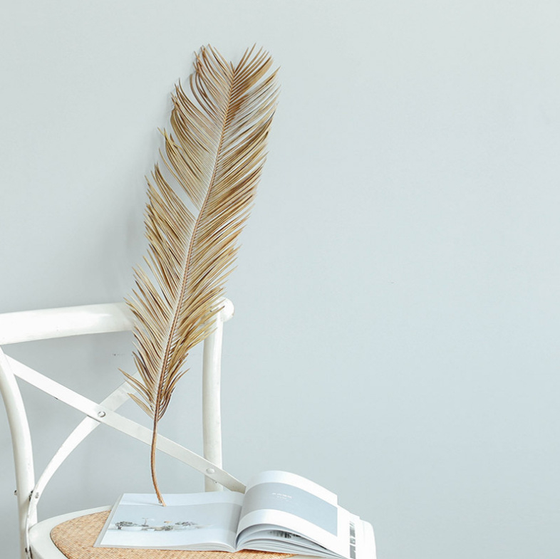 Сушена цветна аранжировка с железни листа – Ling Feng; Материал: сушени цветя; Процес: 3404050; Вид: Друг; Опаковка: картон