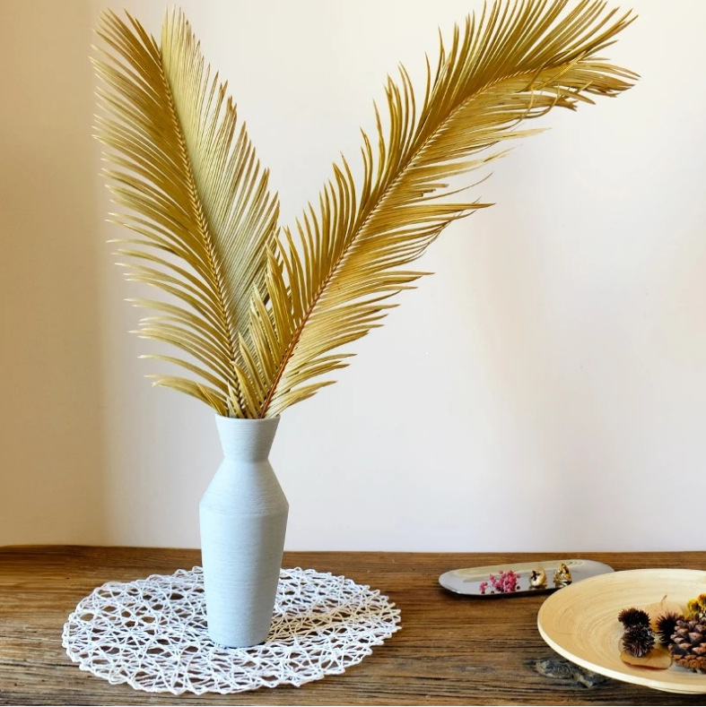 Сушена цветна аранжировка с железни листа – Ling Feng; Материал: сушени цветя; Процес: 3404050; Вид: Друг; Опаковка: картон