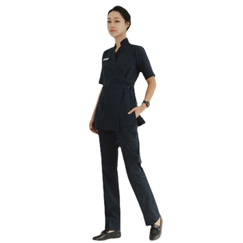 Женско работно облекло за салон за красота — сет топ и панталон, полиестер 97% + 3% еластан, влагоотводящо, V-образно деколте, 3/4 ръкави