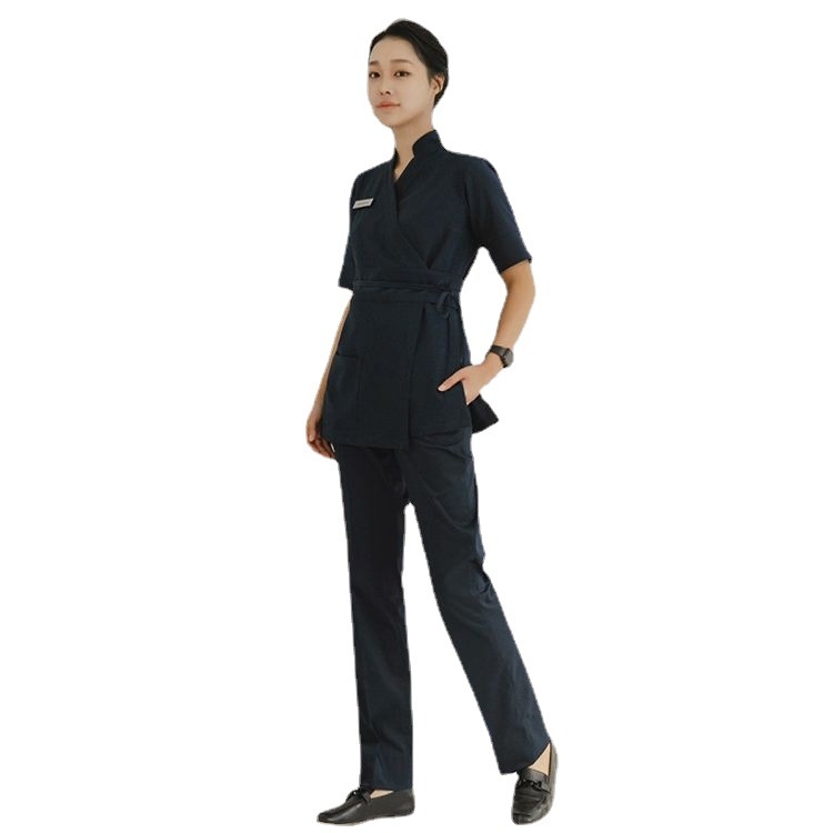 Женско работно облекло за салон за красота — сет топ и панталон, полиестер 97% + 3% еластан, влагоотводящо, V-образно деколте, 3/4 ръкави