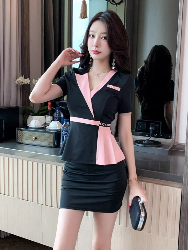 Женска униформа за козметичен салон: тънък силует, къс ръкав, полиестер влагоотвеждащ, V-образно деколте, средна дължина (65-80 см)