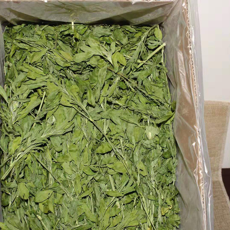 Sausa lucernas zāle mazajiem mājdzīvniekiem – 1 kg iepakojums, zīmols Yilu pets, preces kods 027, sausā barība ar lucernu