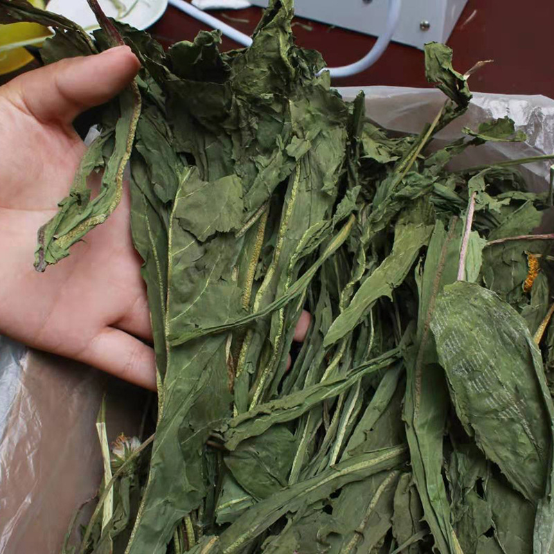 Sausa barība ar pieneņu zāli maziem mājdzīvniekiem; iepakojums 500 g; Zīmols Beautiful.