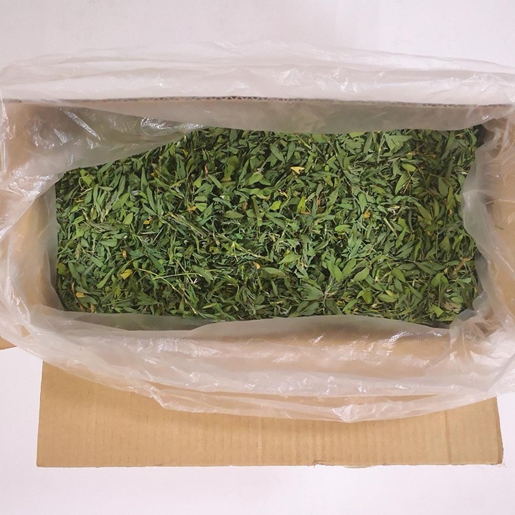 Longteng Planting sausā mājdzīvnieku barība ar lucernas lapām trušiem un činčilām