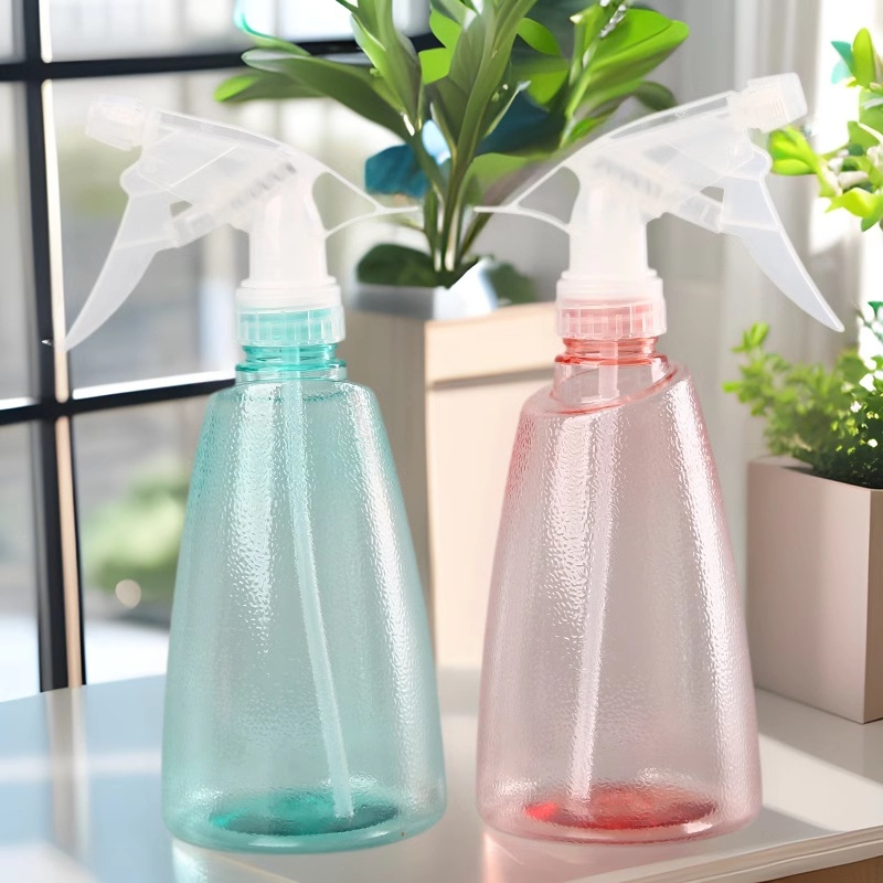 Mandi PET raspršivač vode, 500 ml, mat završna obrada, ručni pritisak, injekcijsko oblikovano