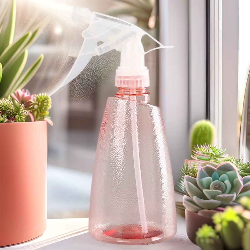 Mandi PET raspršivač vode, 500 ml, mat završna obrada, ručni pritisak, injekcijsko oblikovano