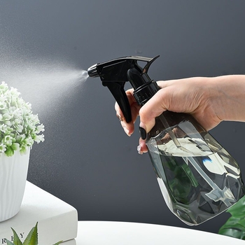 Plastična kanica za zalijevanje s raspršivačem, 500 ml, za kućnu upotrebu