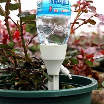 Dispozitiv de irigații prin picurare pentru uz casnic, cu debit reglabil și dozator de îngrășăminte (PVC, conexiune filetata)