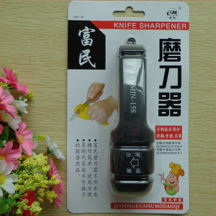 Autonomy – Namų greitas peilių aštrintuvas – Daugiakomponentinis, poliravimas ir smulkusis šlifavimas (Medžiaga: ABS plastikas; Prekės ženklas: Autonomy; Stilius: Moderni paprastumas)