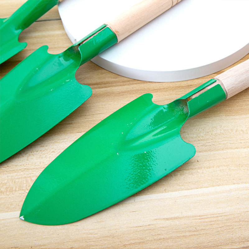 Детски комплект за игра в пясък с лопатка и железна кофа за плаж и градина