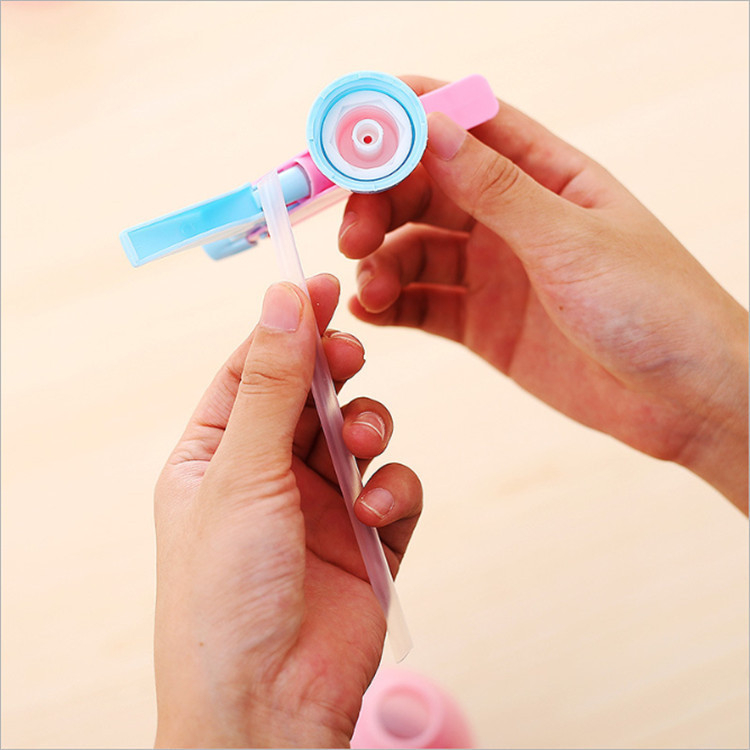 Cană de udare din plastic cu pulverizator, marcă Independent, pentru grădină