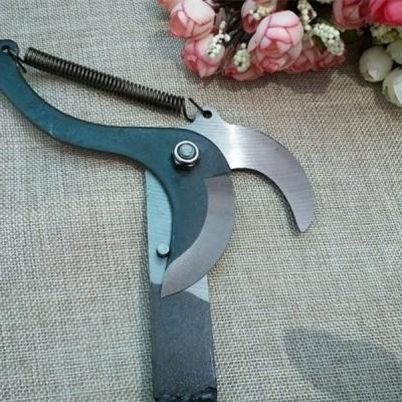 Foarfă de tăiat arbori și arbuști cu braț telescopic și cap unghiular, din oțel cu carbon, pentru amenajări peisagistice, cu design cu rol pentru economisire efort