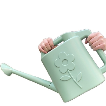 Stropitoare cu gură lungă și duză de pulverizare pentru uz casnic în grădinărit și udarea legumelor