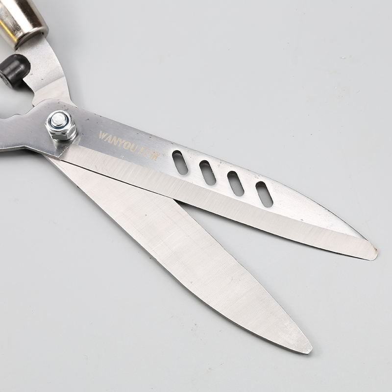 Градински ножици за подрязване с дървена дръжка, въглеродна стомана, отваряне 500, тегло 750, диаметър на подрязване 300